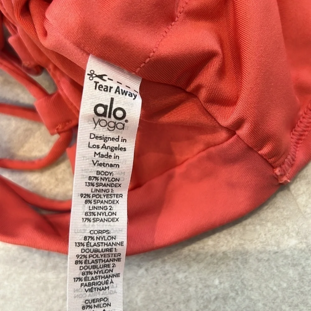 Alo Yoga Movement Bra!